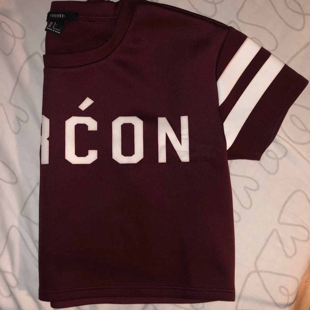 MAROON CROP TOP